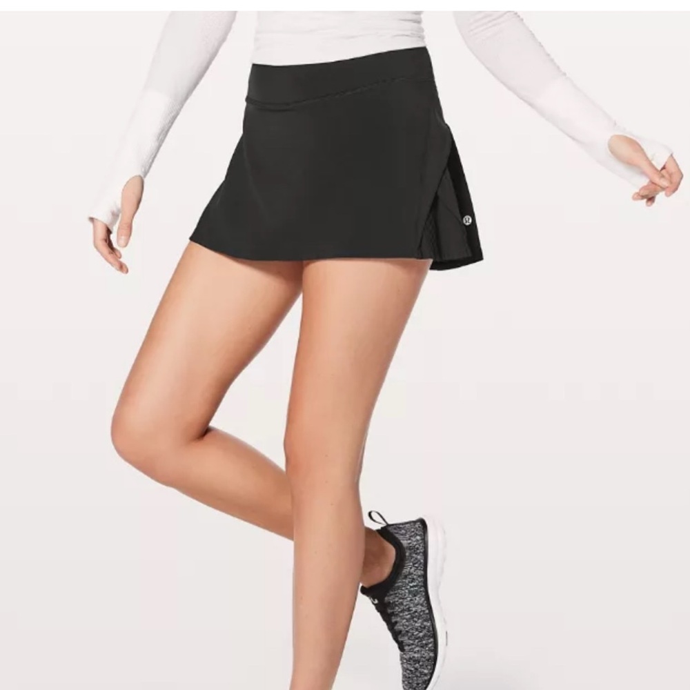 LULU LEMON Play Off the Pleats Skirt